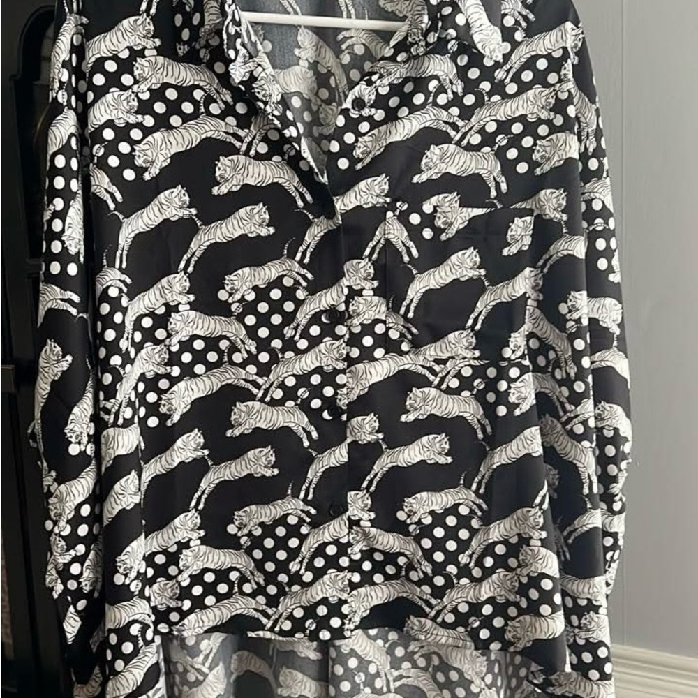 Bold Tiger Print Button-Up Shirt